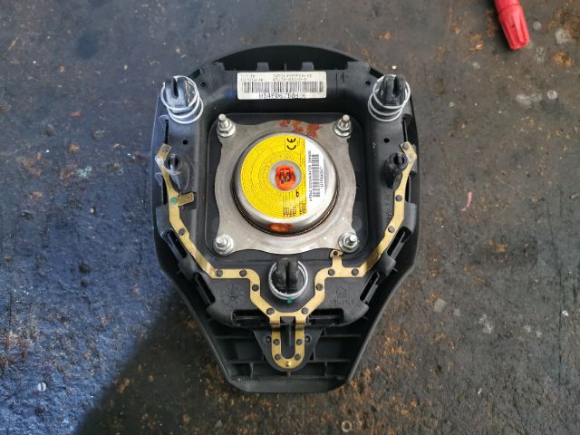 bontott TOYOTA YARIS Kormánylégzsák