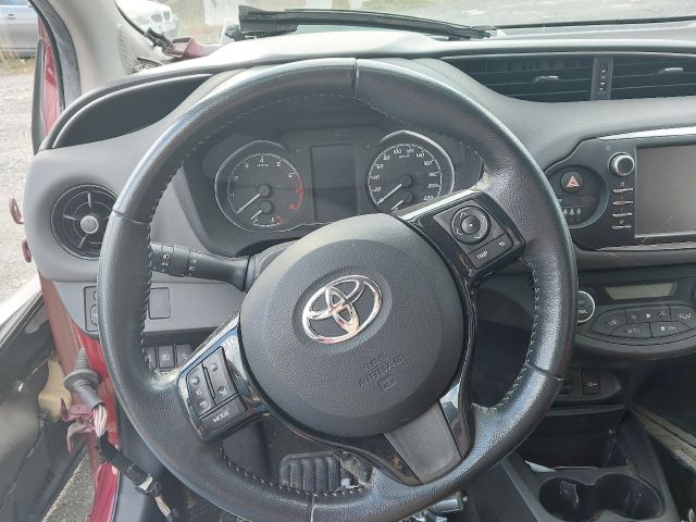 bontott TOYOTA YARIS Kormánylégzsák