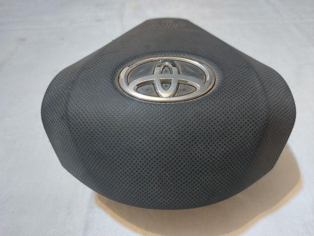 bontott TOYOTA YARIS Kormánylégzsák