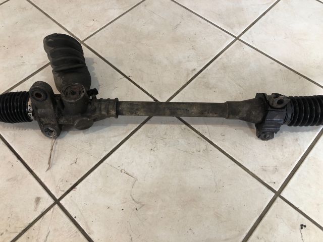 bontott TOYOTA YARIS Kormánymű Nem szervós