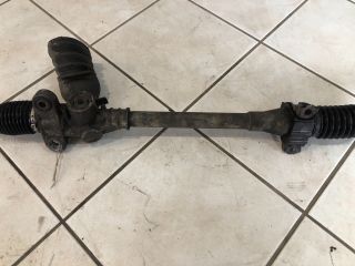 bontott TOYOTA YARIS Kormánymű Nem szervós