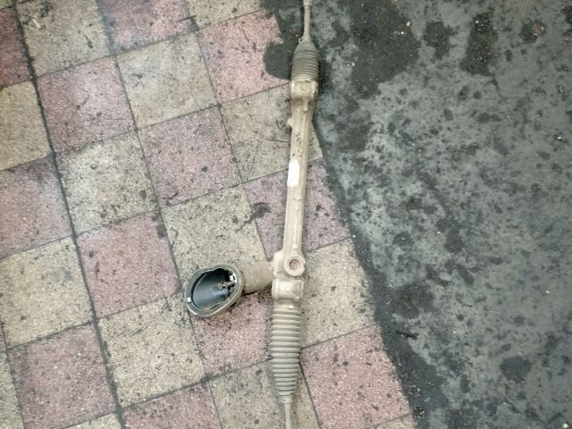 bontott TOYOTA YARIS Kormánymű Nem szervós