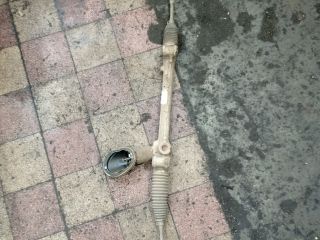 bontott TOYOTA YARIS Kormánymű Nem szervós