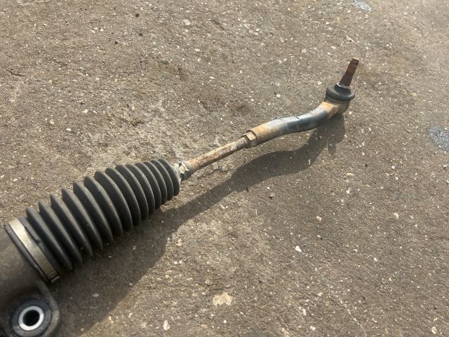 bontott TOYOTA YARIS Kormánymű Nem szervós