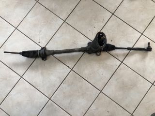 bontott TOYOTA YARIS Kormánymű Nem szervós