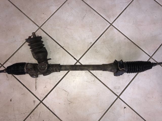 bontott TOYOTA YARIS Kormánymű Nem szervós