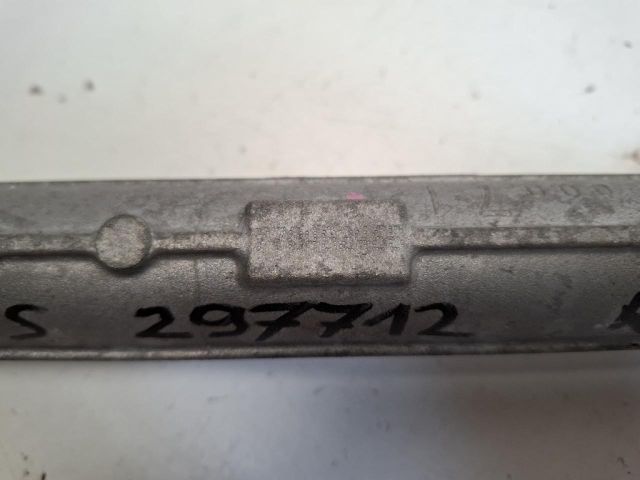 bontott TOYOTA YARIS Kormánymű Nem szervós