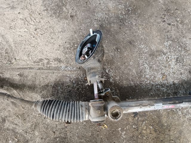 bontott TOYOTA YARIS Kormánymű Nem szervós