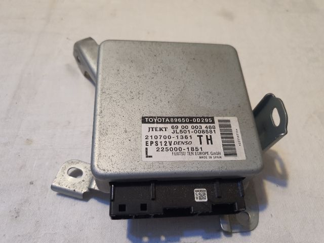 bontott TOYOTA YARIS Kormányoszlop Vezérlő