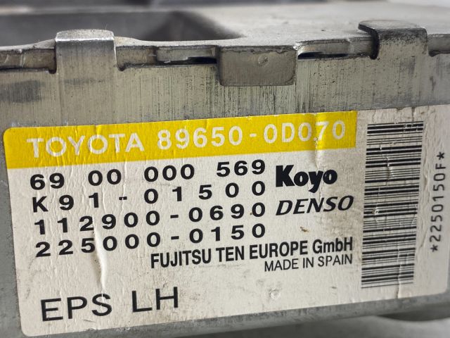 bontott TOYOTA YARIS Kormányoszlop Vezérlő