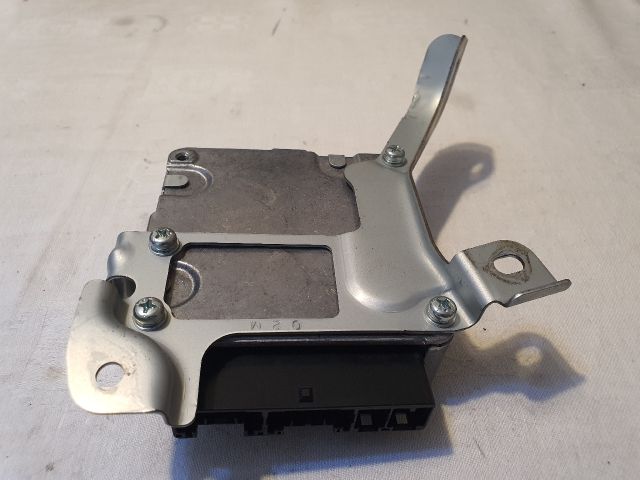 bontott TOYOTA YARIS Kormányoszlop Vezérlő