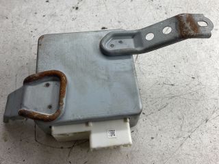 bontott TOYOTA YARIS Kormányoszlop Vezérlő