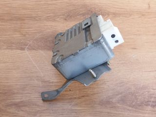 bontott TOYOTA YARIS Kormányoszlop Vezérlő