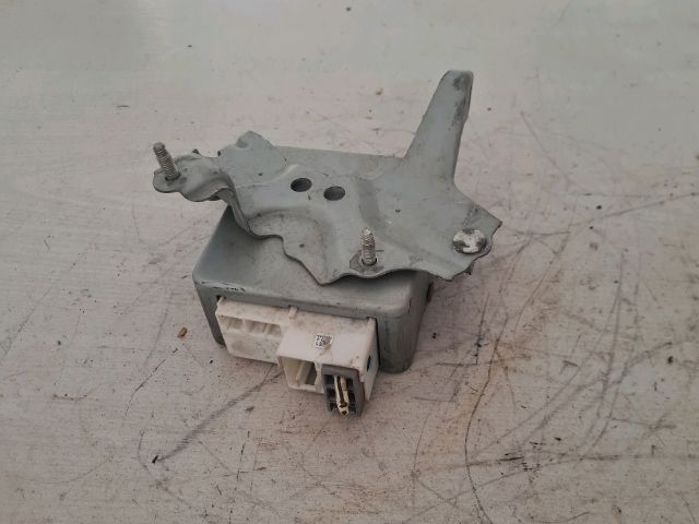 bontott TOYOTA YARIS Kormányoszlop Vezérlő