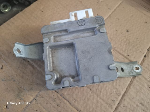 bontott TOYOTA YARIS Kormányoszlop Vezérlő