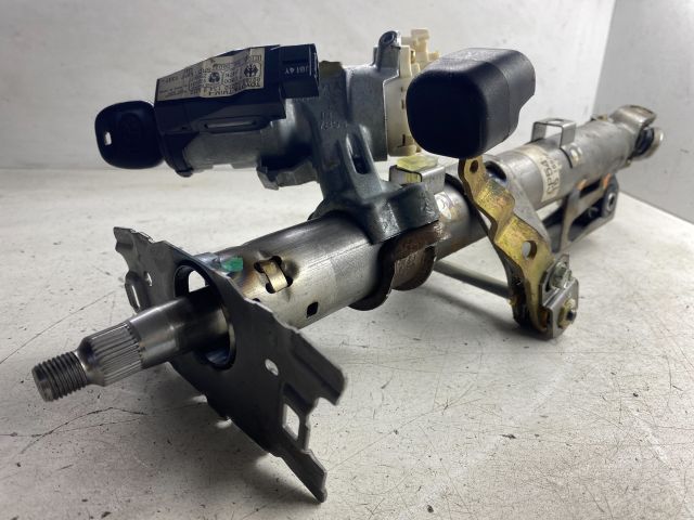 bontott TOYOTA YARIS Kormányoszlop