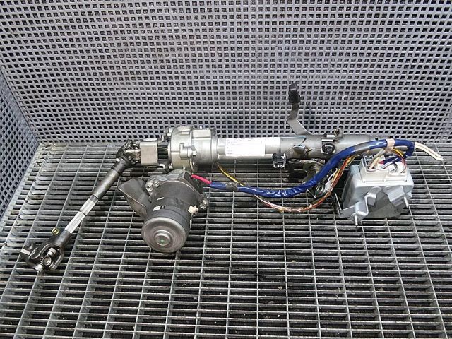 bontott TOYOTA YARIS Kormányoszlop