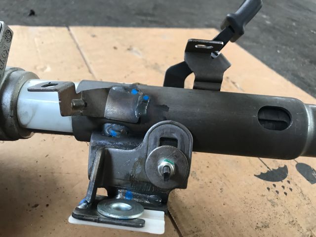 bontott TOYOTA YARIS Kormányoszlop