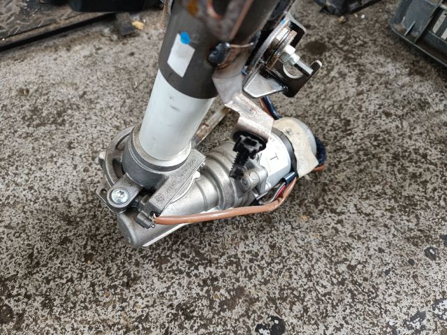 bontott TOYOTA YARIS Kormányszervó Motor (Elektromos)