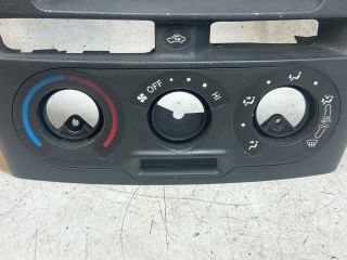 bontott TOYOTA YARIS Középkonzol Keret