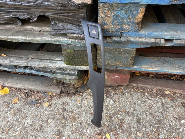 bontott TOYOTA YARIS Középkonzol Keret