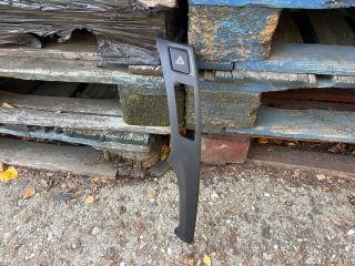 bontott TOYOTA YARIS Középkonzol Keret