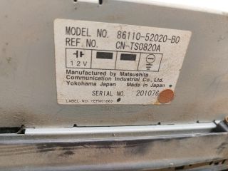 bontott TOYOTA YARIS Középkonzol Keret