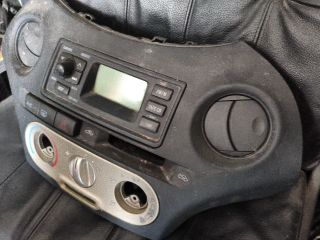 bontott TOYOTA YARIS Középkonzol Keret