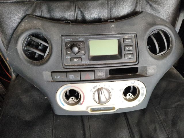 bontott TOYOTA YARIS Középkonzol Keret