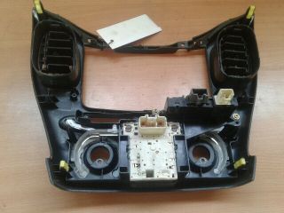 bontott TOYOTA YARIS Középkonzol Keret