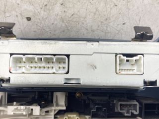 bontott TOYOTA YARIS Középkonzol Vezérlő Panel