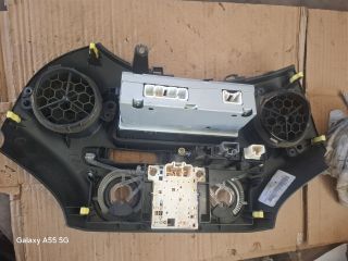 bontott TOYOTA YARIS Középkonzol Vezérlő Panel