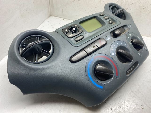 bontott TOYOTA YARIS Középkonzol Vezérlő Panel