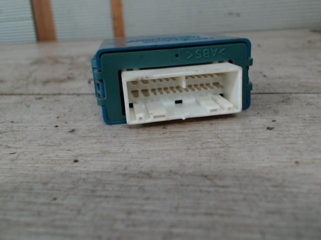 bontott TOYOTA YARIS Központizár Elektronika