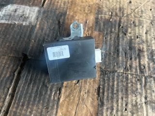 bontott TOYOTA YARIS Központizár Elektronika