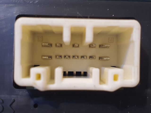 bontott TOYOTA YARIS Központizár Elektronika