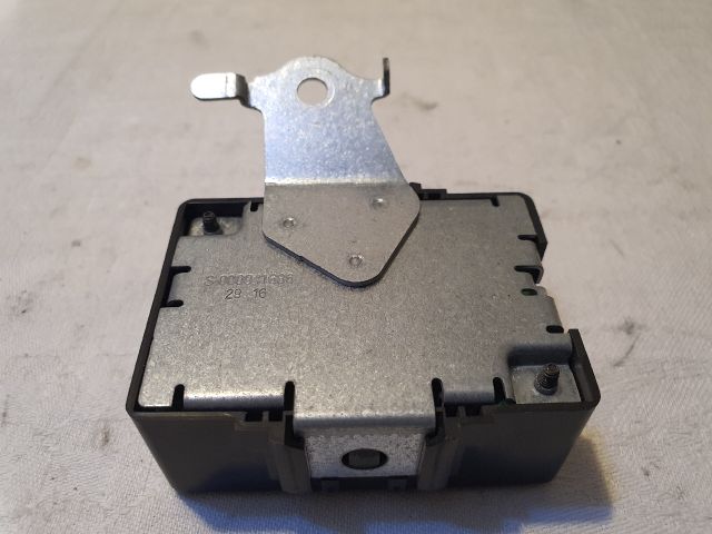 bontott TOYOTA YARIS Központizár Elektronika