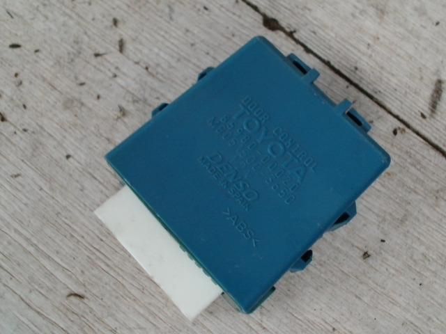 bontott TOYOTA YARIS Központizár Elektronika