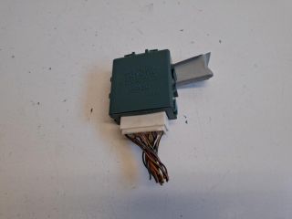 bontott TOYOTA YARIS Központizár Elektronika