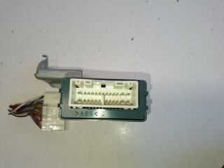 bontott TOYOTA YARIS Központizár Elektronika