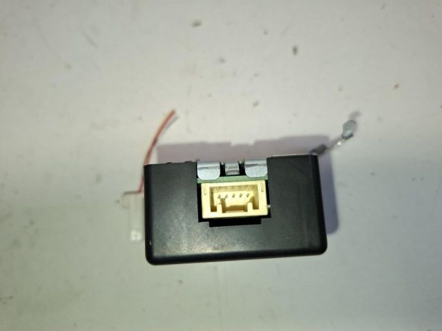 bontott TOYOTA YARIS Központizár Elektronika