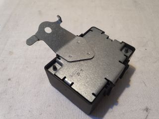 bontott TOYOTA YARIS Központizár Elektronika