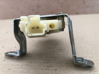 bontott TOYOTA YARIS Központizár Motor Csomagtérajtó