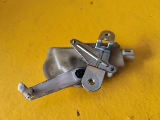 bontott TOYOTA YARIS Központizár Motor Csomagtérajtó