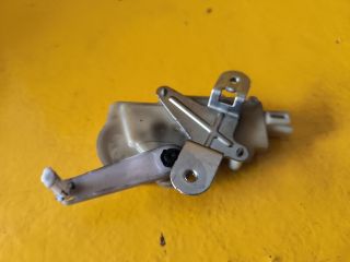 bontott TOYOTA YARIS Központizár Motor Csomagtérajtó