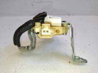 bontott TOYOTA YARIS Központizár Motor Csomagtérajtó