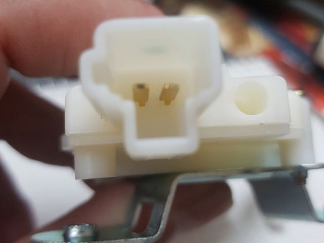 bontott TOYOTA YARIS Központizár Motor Csomagtérajtó