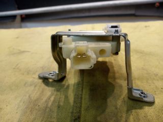 bontott TOYOTA YARIS Központizár Motor Csomagtérajtó