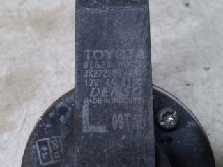 bontott TOYOTA YARIS Kürt