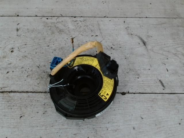 bontott TOYOTA YARIS Légzsák Átvezető Szalagkábel